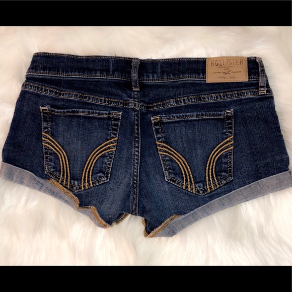 HOLLISTER Short Denim Shorts - Picture 2 of 3